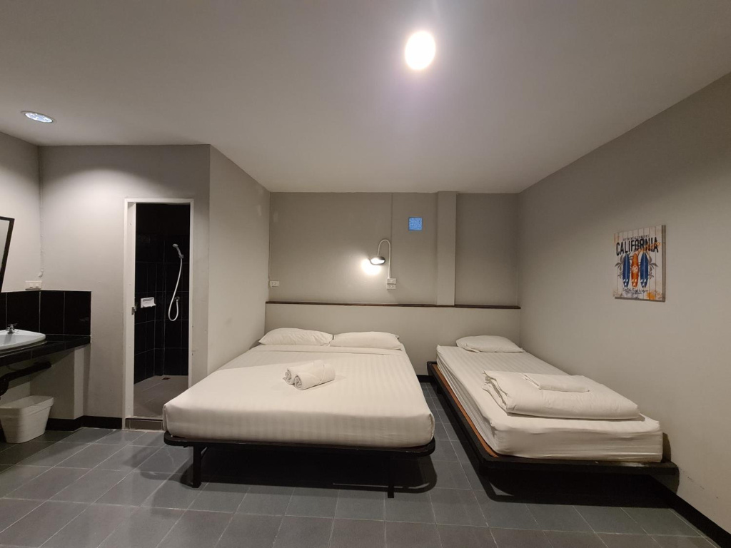 The 8 Factory Hotel Phitsanulok — 4