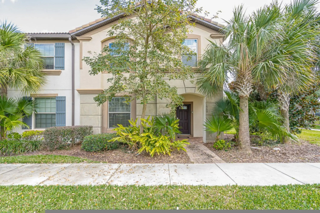 Lovely 5BR Townhouse at Windsor at Westside