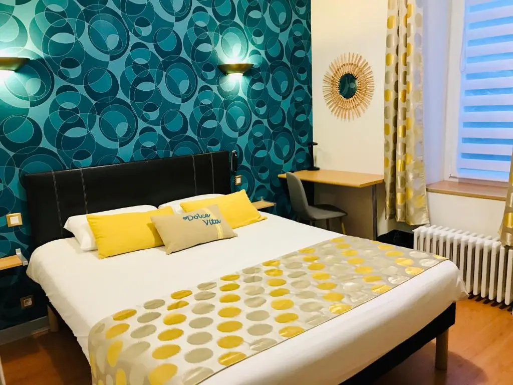 Standard Double room (full double bed)
