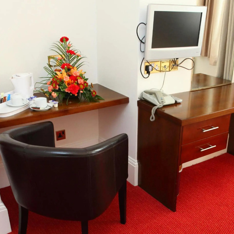Gatwick Cambridge Hotel - Général