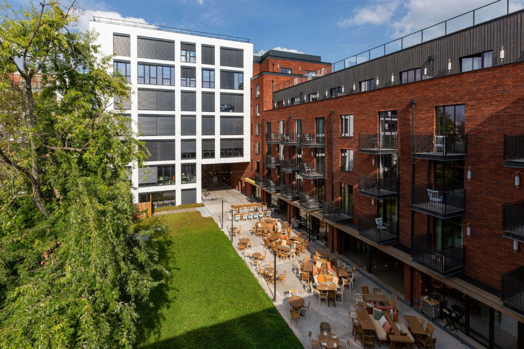 MOB House — фото