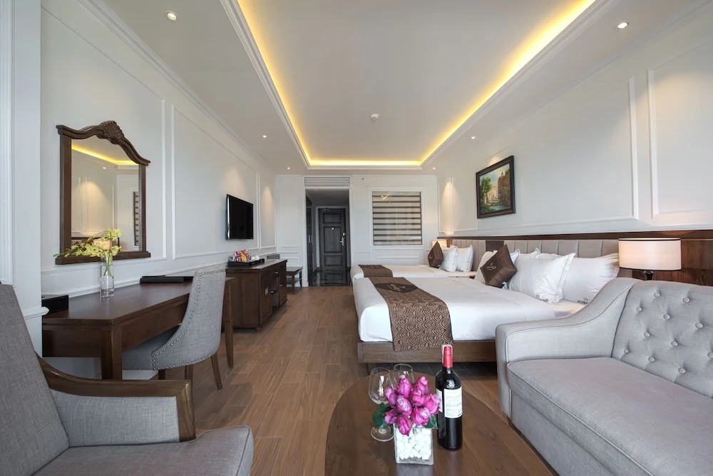 Monarque Hotel Danang