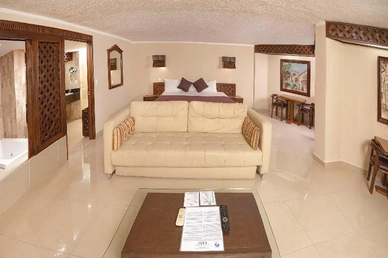 Hotel Plaza Kokai Cancún - Chambres