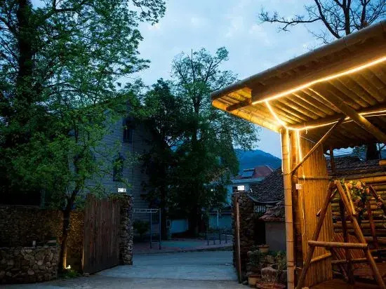 Mogan Mountain Jingya Inn