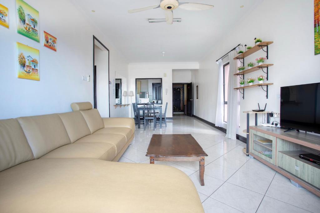 Marina Vacation Condos @ Marina Court Resort Condominium