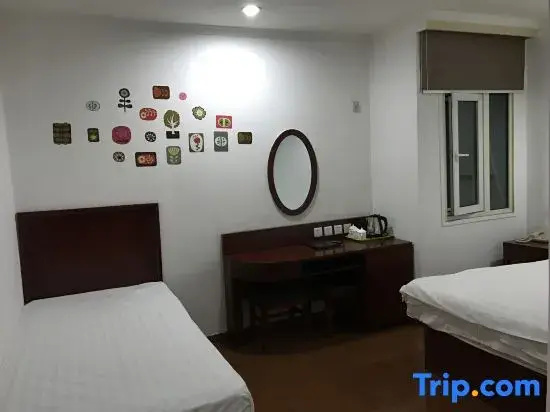 Economy room