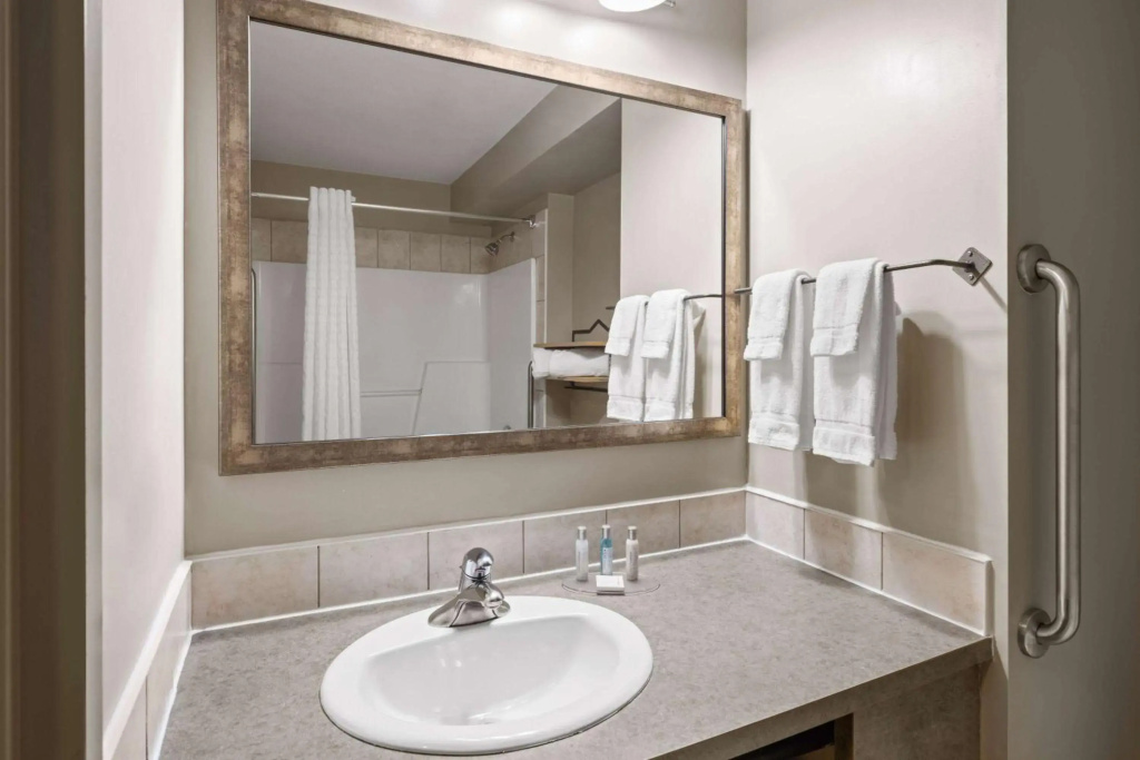 Travelodge by Wyndham Fort McMurray - фото 15