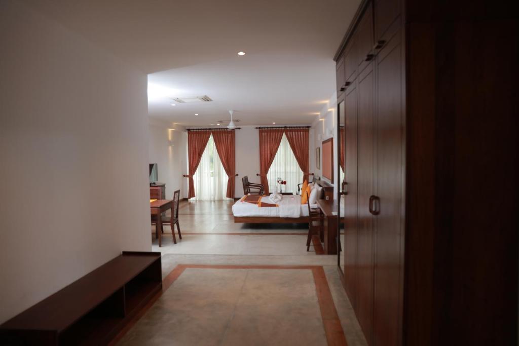 Refresh Hotel