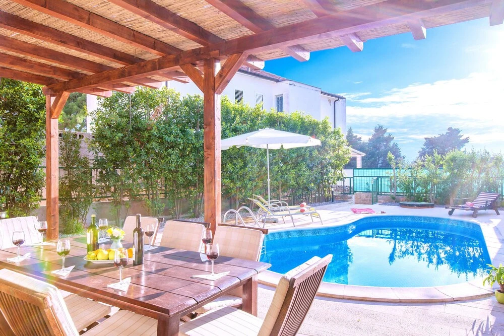 4 Bedrooms Villa with balcony and with sea view