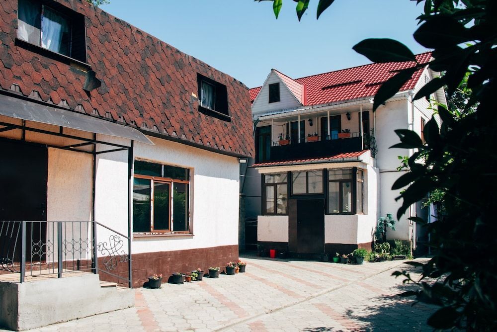 Хостел World Travelers Hostel в Алматы