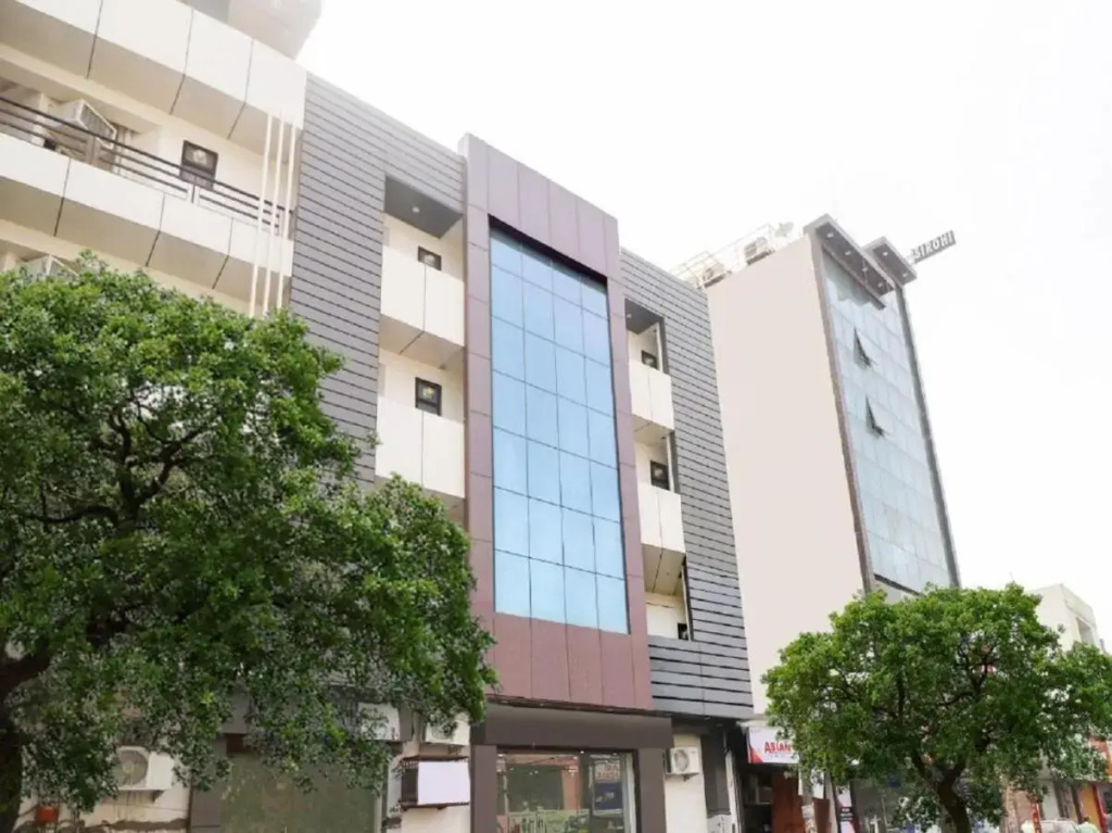 Red Snapper Hotel