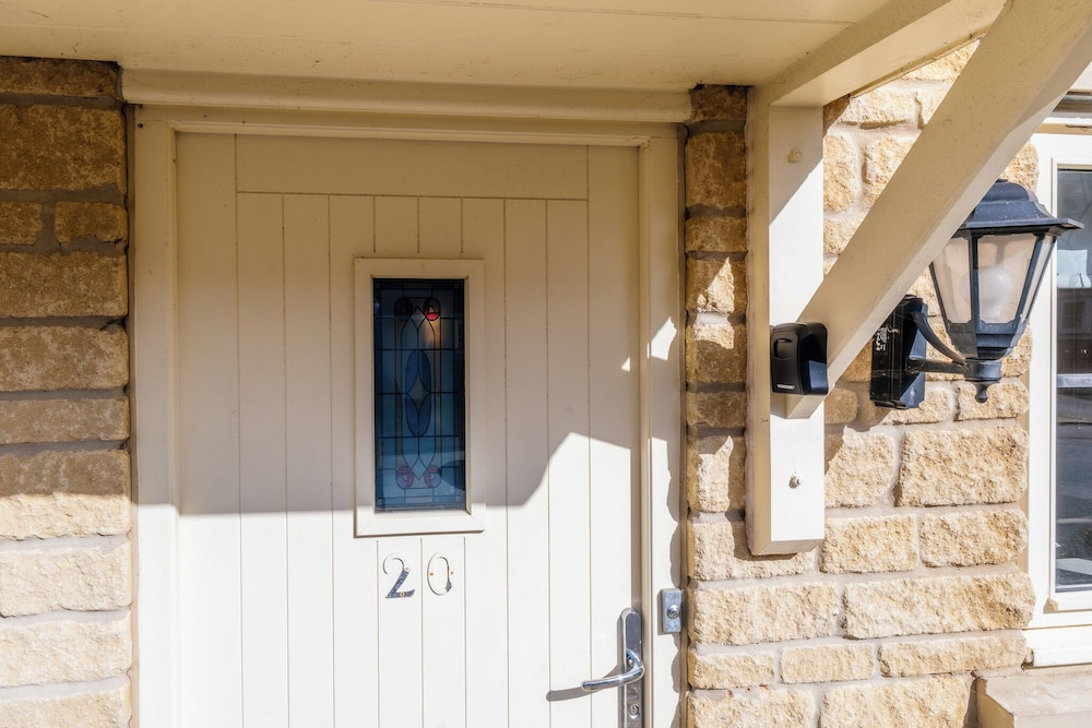 Lovely 2 BD Home in Moreton-in-Marsh