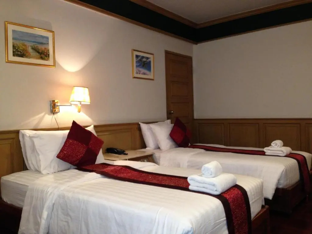 Deluxe Double room (twin beds)