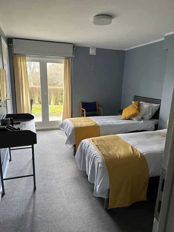 Economy room