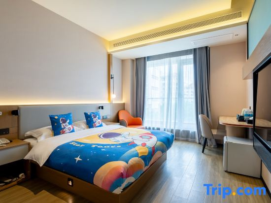 Standard Double Family room (full double bed)