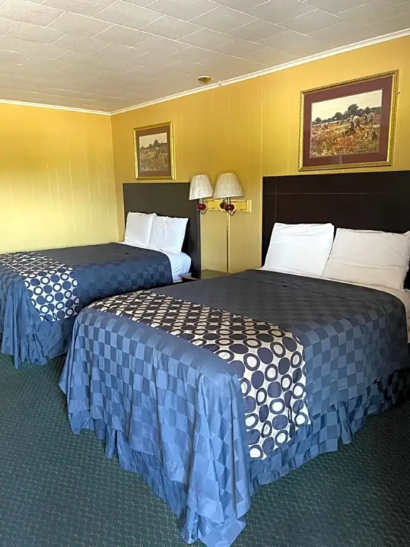 Economy Double room (full double bed)