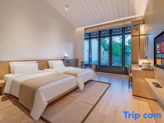 Standard room with view