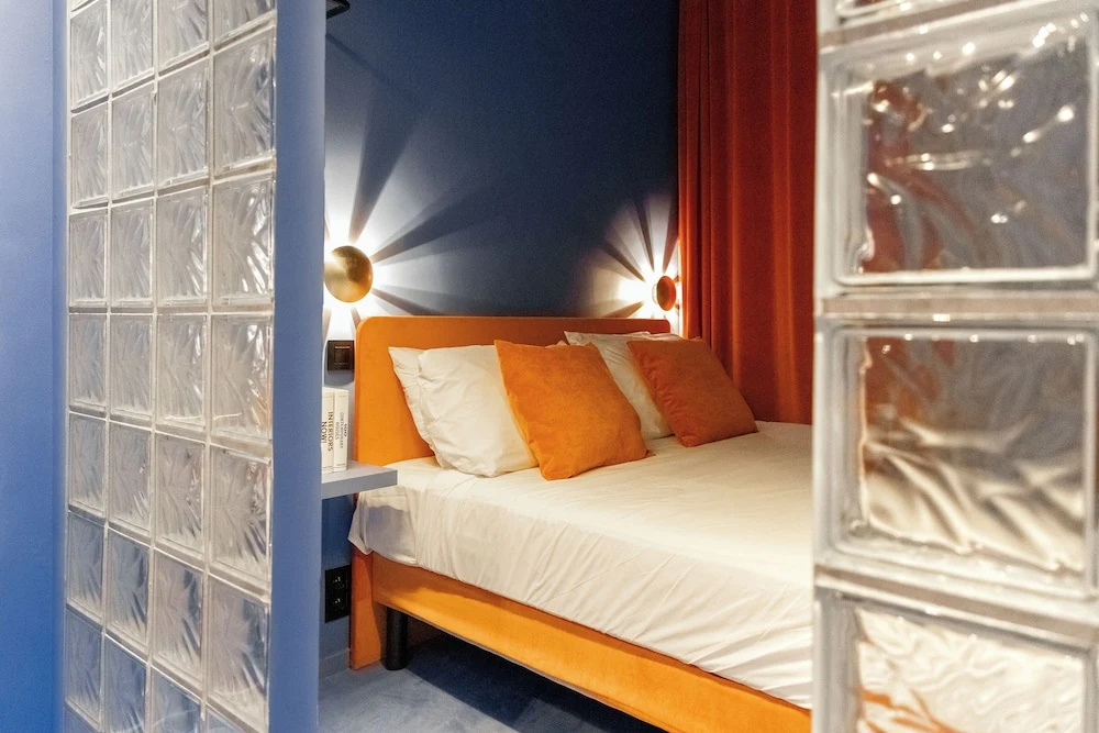Economy room