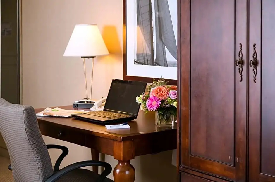 Salem Waterfront Hotel & Suites - Chambres