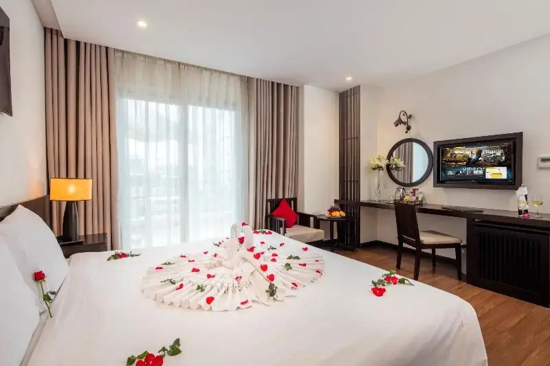 Standard Double room with balcony (full double bed)
