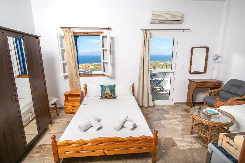 Stelios Rooms - Chambres