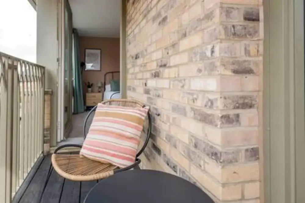 Family-friendly Getaway - Garden Parking Sleeps 7