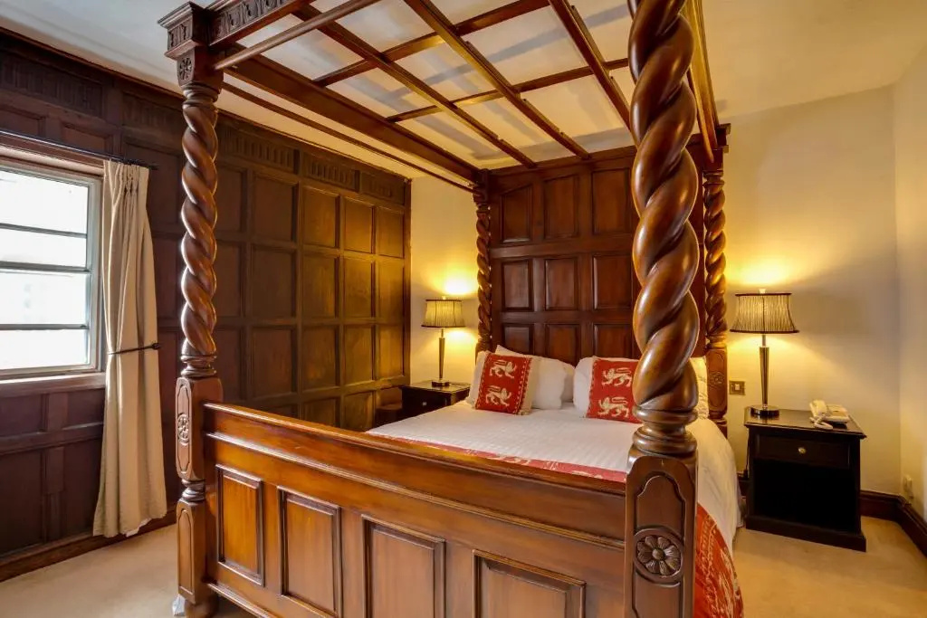 The Saracens Head Hotel - Chambres