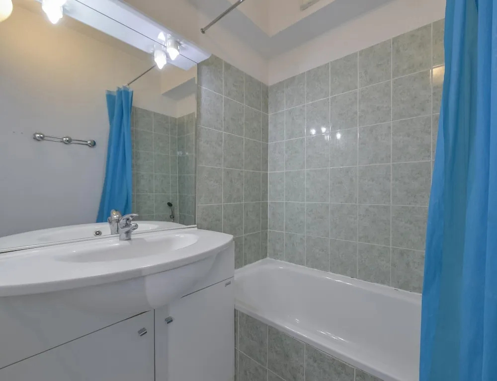 Afficher la photo 8 — Accessible Apartment for Four in Provence