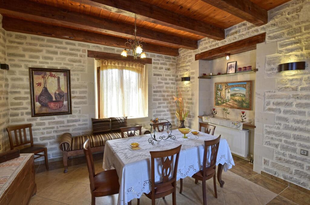 Villa Erofili 4 *