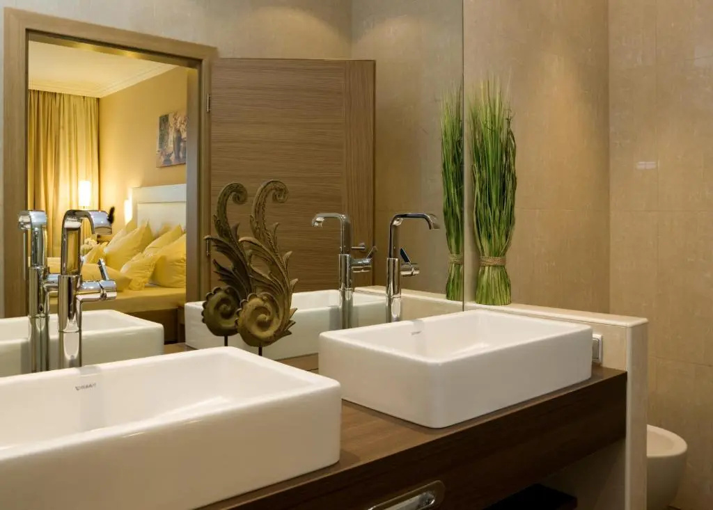 Suite with garden view