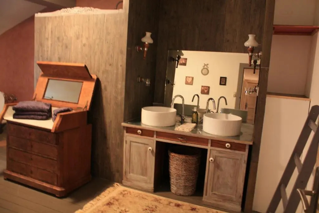 2 Bedrooms Suite