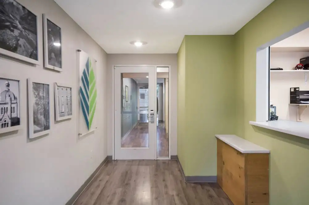 Lobby & Reception