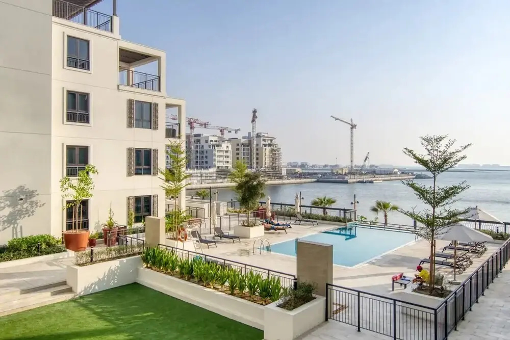 Stylish 2BR in La Rive 2