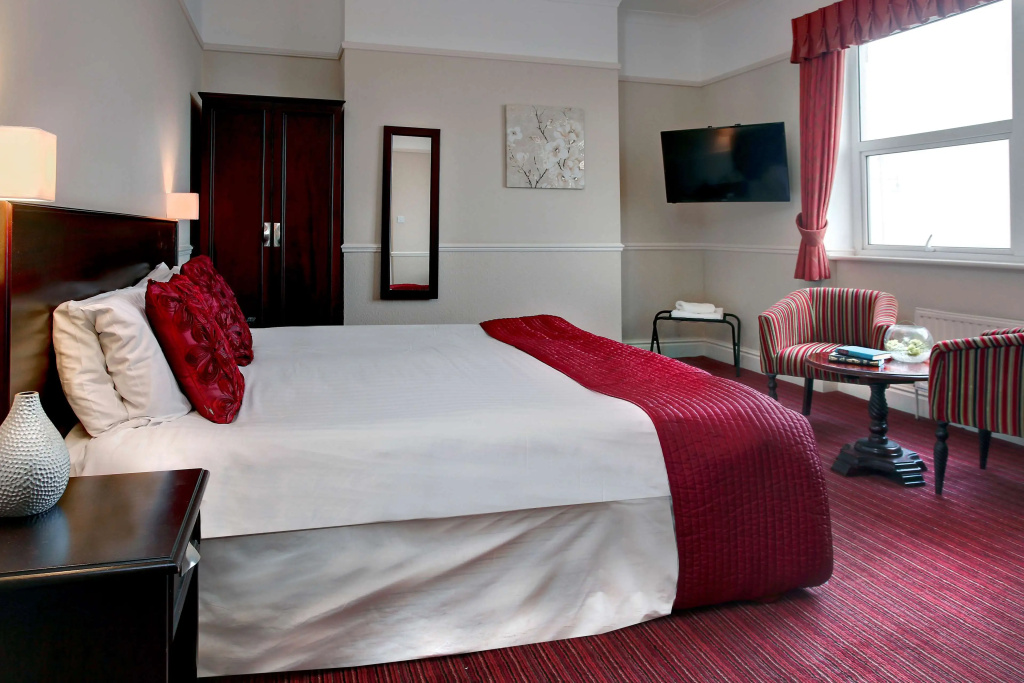 Standard Double room with sea view (full double bed)