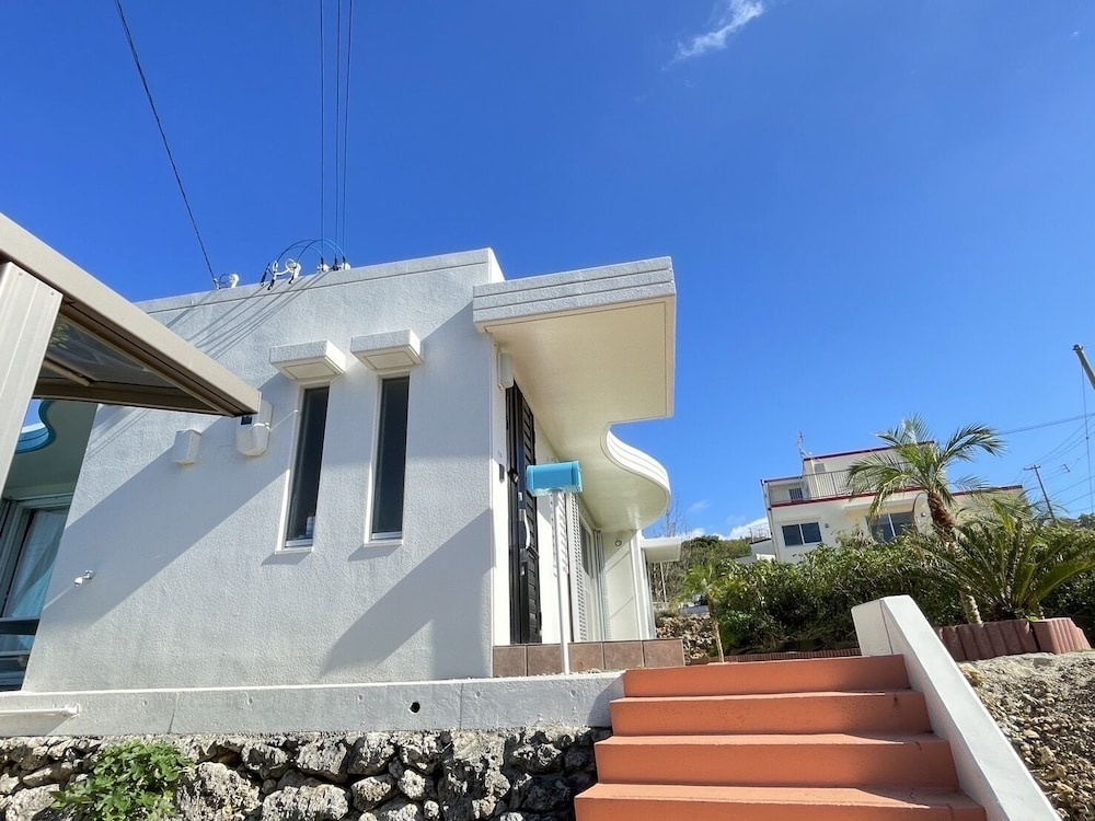 Rose Terrace Bise in Motobu
