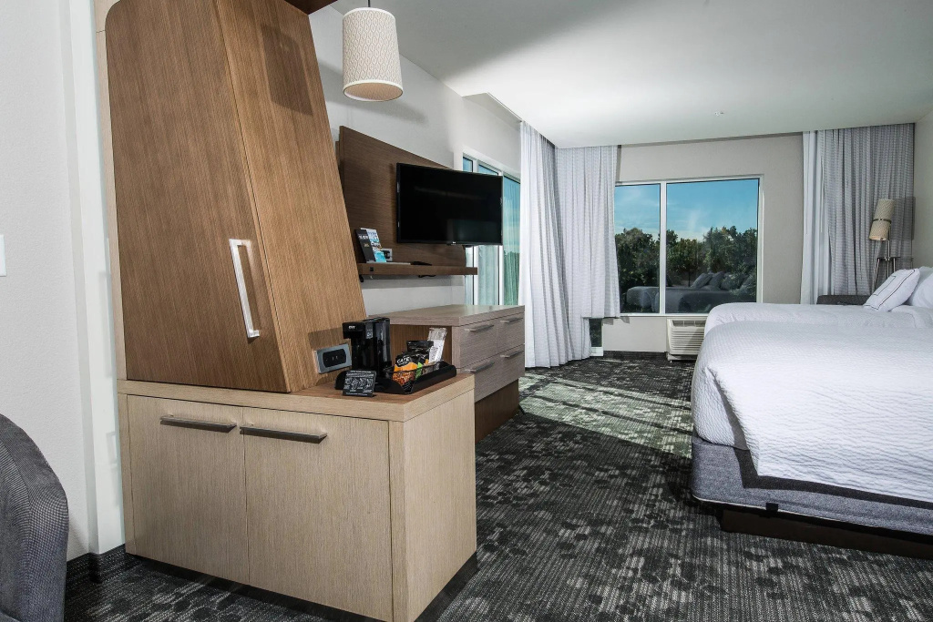 Quadruple Suite