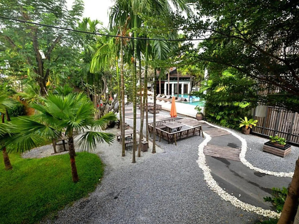 Paragon Inn - Général
