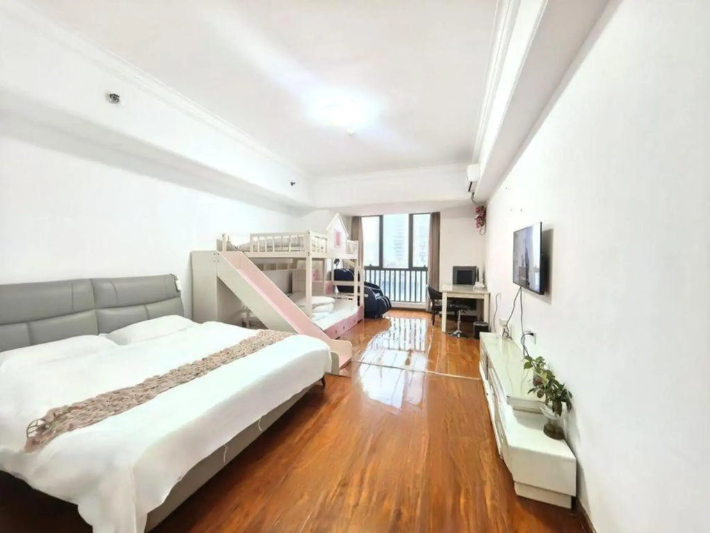 Chimelong LOVE Theme Apartment