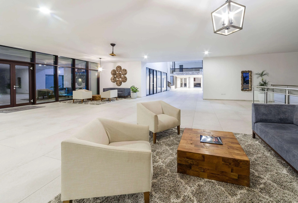 Lobby & Reception