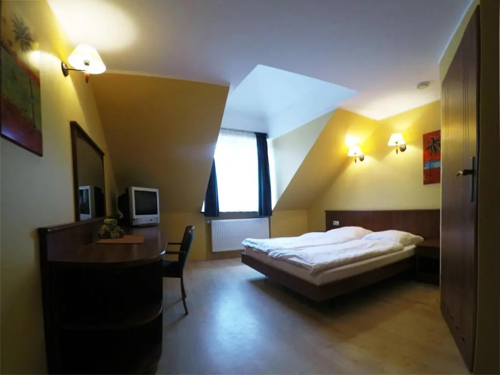 Standard Double room (full double bed)
