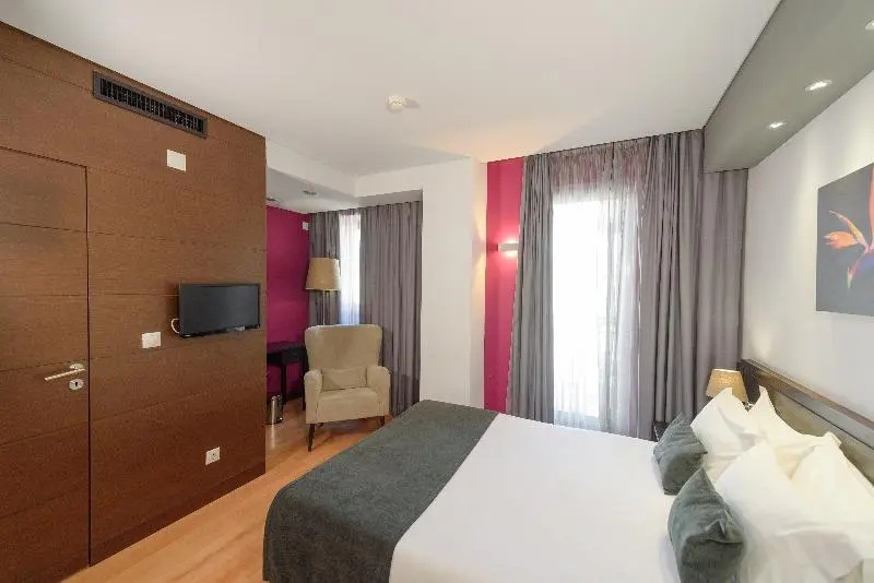 Standard Double room with balcony (full double bed)