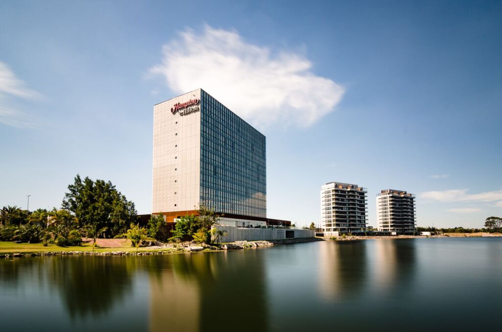 Hampton by Hilton Montevideo Carrasco image