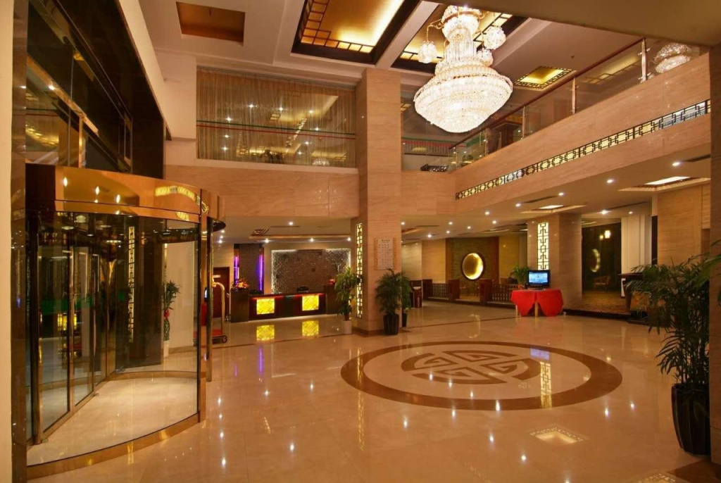 Jasper International Hotel