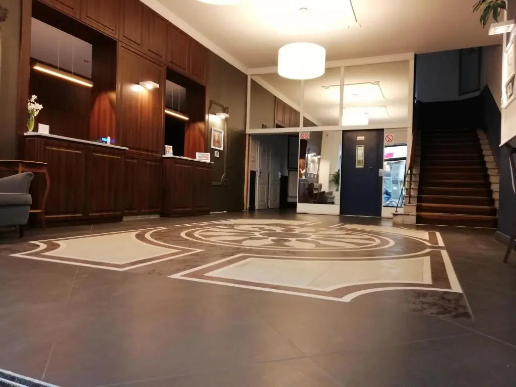 Economy room