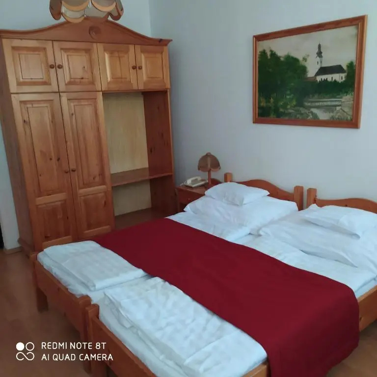 Bacchus Hotel Panzi - Chambres