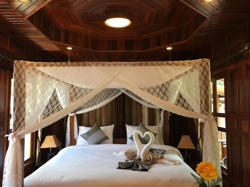 Deluxe Double room with balcony full double bed