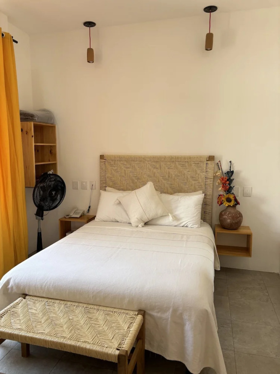 Economy room