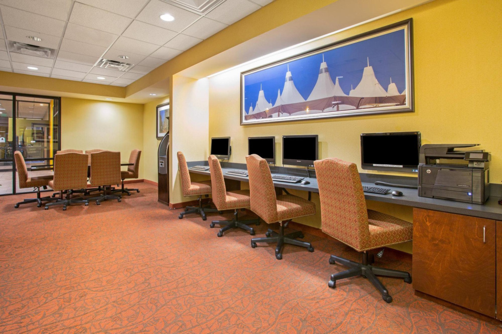 Crowne Plaza Denver International Airport - Général