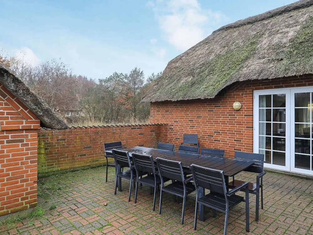 10 Person Holiday Home in Ulfborg