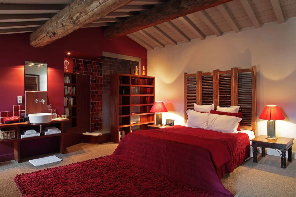 Afficher la photo 6 — La Maison sur la Sorgue - Esprit de France
